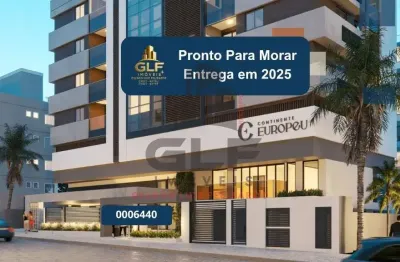 Apto pronto em bombinhas, com 139,44m² área privativa sendo 3 suítes, 2 vagas de garagem, área de lazer completa