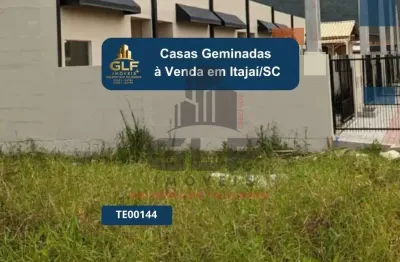 Casas itajaí bairro rio do meio, com 600m² de área, bem localizada, aproveite essa oportunidade