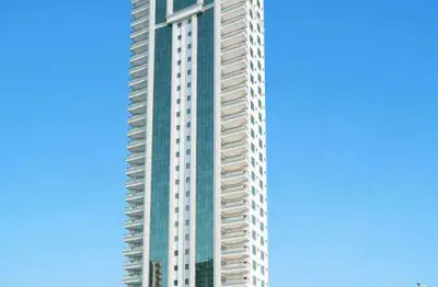 Apartamento pronto para morar em itapema/sc no bairro meia praia, com 270m² de área total. lazer completo. localização privilegiada a 370m do mar