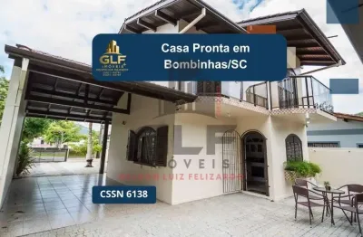 Casa em bombinhas/sc, bairro morrinhos. com 3 quartos e 4 vagas de garagem. apenas 300 metros do mar.