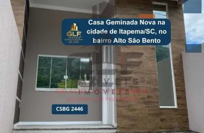 Casa geminada nova na cidade de itapema/sc, no bairro alto são bento, com 2 dormitórios sendo 1 suíte e 1 vaga de garagem, a 1.500 metros do mar