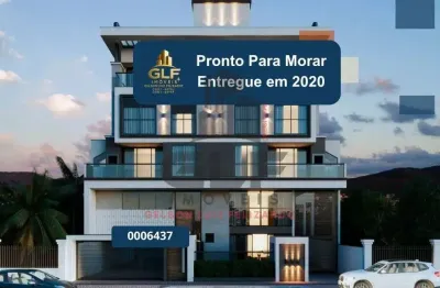 Apto pronto em bombinhas, com 113,84m² área privativa, sendo 3 suítes, 2 vagas de garagem, área de lazer completa