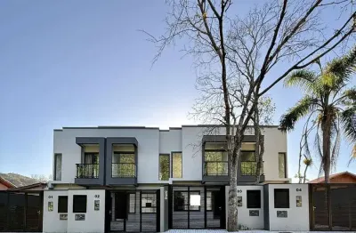 Apartamento pronto em bombinhas/sc com 84m² área privativa sendo 2 suítes, 1 vaga de garagem