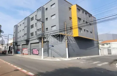 Prédio para alugar na Avenida Bom Jardim, 300, Pari, São Paulo