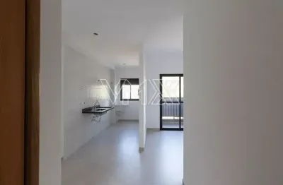 Oportunidade na vila maria alta, apartamento com sacada, 2 dormitórios e 1 vaga.
