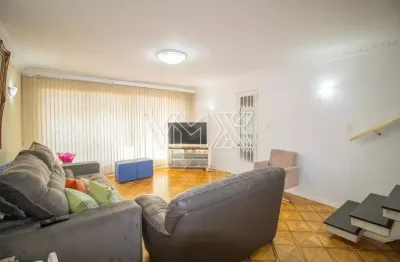 SOBRADO À VENDA NA VILA GUILHERME – 200m², 3 DORMITÓRIOS, QUINTAL E 4 VAGAS