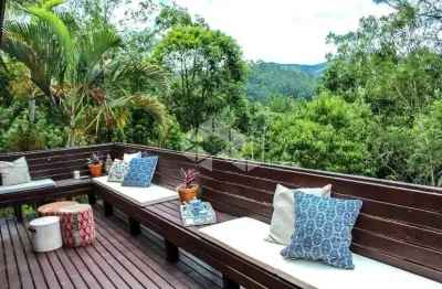 Casa de campo em condomínio fechado em santo amaro da imperatriz à venda por r$ 1.350.000,00.
