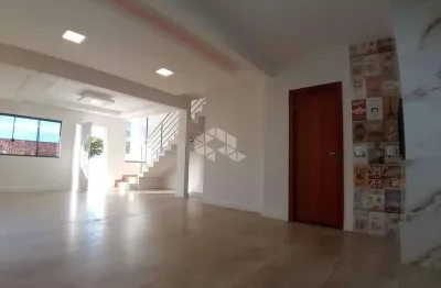 Casa sobrado com 3 dormitórios/ quartos em palhoça sc, bairro praia do sonho à venda por r$ 825.000,00.