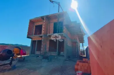 Casa sobrado com 3 dormitórios, sendo 1 suíte, 2 vagas e 125 m² para vender por r$ 640.000,00