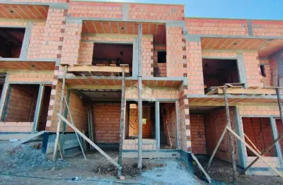 Casa sobrado com 2 dormitórios, sendo 2 suítes, 1 vagas coberta e 109m² para vender por r$ 500.000,00