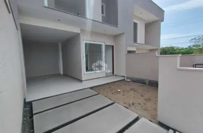 Casa sobrado com 2 dormitórios, sendo 2 suítes, 1 vagas coberta e 109m² para vender por r$ 500.000,00