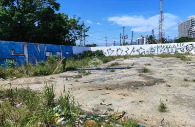 Terreno com 1.570,79m2, plano, cercado, viabilidade ams, ao lado da marginal da br 101 à venda por r$ 2.350.000,00.