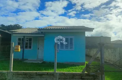 Casa com 3 dormitórios, 1 banheiro e 1 vaga de garagem coberta para vender por r$ 215.000,00.
