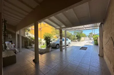 Casa com 6 dormitórios, sendo 3 suíte em biguaçu sc, praia joão rosa