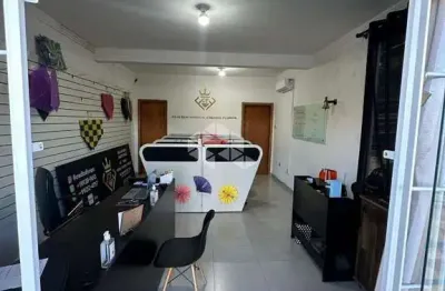 Sala comercial à venda com 45m² no rio vermelho - norte da ilha