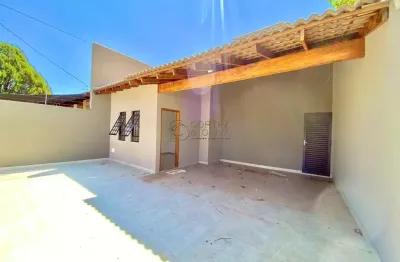 Casa com 3 quartos para alugar na Rua José Valério de Souza Irmão, 384, Cambezinho, Londrina por R$ 2.450