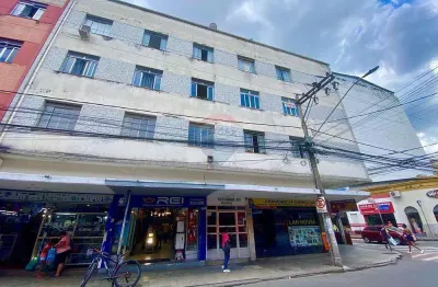 Apartamento à venda no Centro, Juiz de Fora 