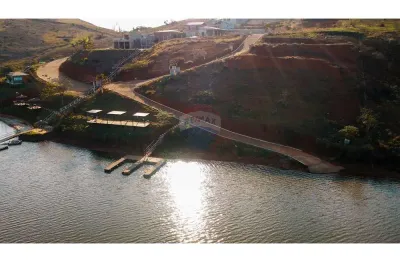 Terreno de 320m² no condomínio marina café com vista para represa joão penido