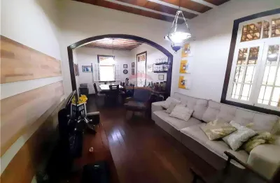 Casa com 3 quartos à venda na José Lourenço Kelmer, 680, São Pedro, Juiz de Fora
