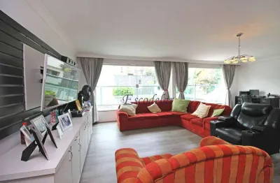 Sobrado à venda com 4 quartos, 02 suítes, 05 vagas, piscina , 367 m² por r$ 3.300.000 - vila mariana - são paulo/sp