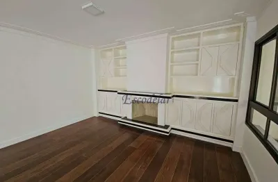 Apartamento com 4 quartos, 2 suítes com varanda, à venda, 190 m² , 3 vagas Itaim Bibi - próximo ao Parque do Ibirapuera