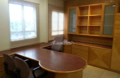 Prédio de 385m², a venda. com 11 banheiros, 5 vagas em pinheiros.