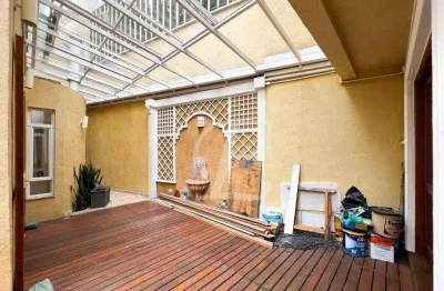 Casa  de vila a venda,300m2  , 4 quartos, 2 vagas, em vila fechada no jardim américa:, entre av. brasil e rua groenlândia