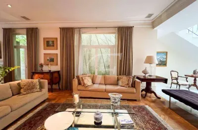 Casa  mobiliada com varanda, 837 m² , a venda , 4 suítes, 5 vagas,  vila nova conceição, a poucos passos do portão 7 do parque ibirapuera