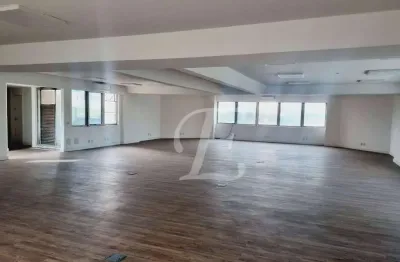 Conjunto à venda com 3 banheiros e 4 vagas 204 m² - brooklin novo - próximo estação berrini