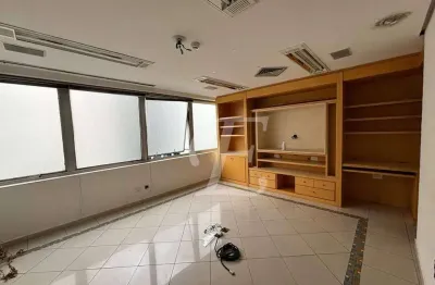 Conjunto corporativo de 380?m² na república – 13 salas, recepção, 1 vaga