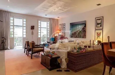 Apartamento a venda, 208m². 3 quartos, 1 suíte, 1 lavabo, 4 vagas, mobiliado. Jardim Europa, próximo hebraica e clube pinheiros