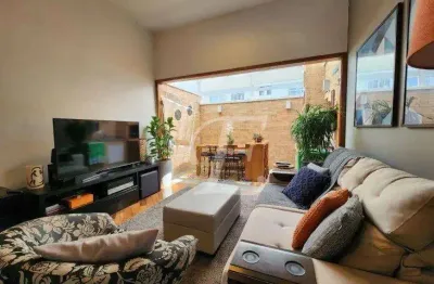 Casa sobrado, condomínio, a venda, 110m2 ,2 suítes, lavabo,2 vagas, 2 banheiros. real parque