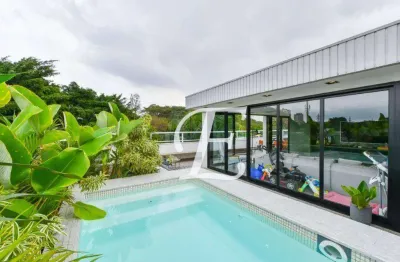 Cobertura à Venda no Alto de Pinheiros  260 m², 3 Quartos, 1 Suíte, 3 banheiros, 2 Vagas  R$ 5.300.000