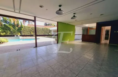 Casa, Sobrado. A VENDA.  alto padrão com 792m² -, 4 quartos, 2 suítes, 4 vagas subsolo. Interlagos > Bolsão de Interlagos
