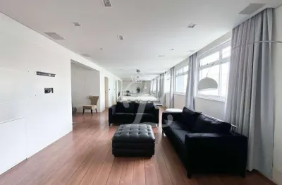 Locação na Oscar Freire, com 2 quartos e 2 vagas. Parte plana. Pronto pra morar.