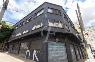 amplo (986 m2)  predio no coração do Centro de São Paulo com 12 salas e amplo salão