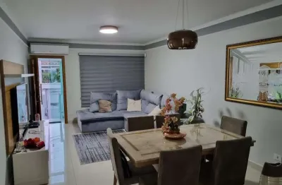 Sobrado de alto padrão a venda, 3 dormitórios, 1 suíte, 3 vagas