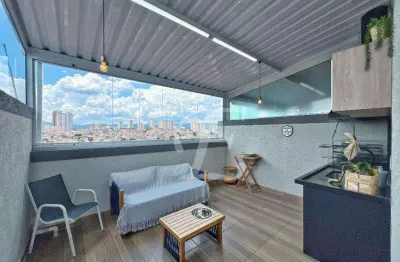 Casa à venda no Jardim do Colégio, Santa Teresinha, com 2 suítes, 2 vagas e 116 m². Excelente localização e ótimo custo-benefício