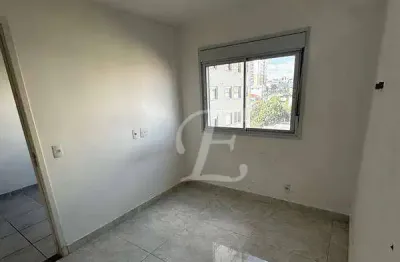Apartamento à venda, 2 dormitórios, 1 suíte, 1 vaga próximo ao Metrô.