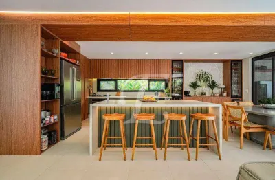 Casa em condomínio fechado com 4 quartos para alugar na Alameda Mamoré, Alphaville, Barueri