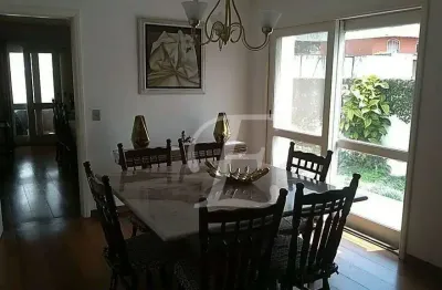 Casa com 4 dormitórios à venda, 600 m² por R$ 5.750.000,00 - Alphaville - Barueri/SP