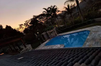 Casa com 6 dormitórios à venda, 480 m² por R$ 2.199.000,00 - Condomínio Suíça da Cantareira - Mairiporã/SP