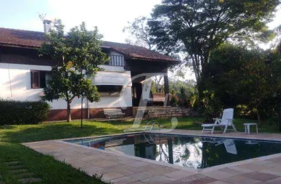 Casa com 5 dormitórios à venda, 300 m² por R$ 1.690.000,00 - Parque Petrópolis - Mairiporã/SP