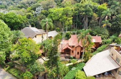 Casa com 5 dormitórios à venda, 400 m² por R$ 1.950.000,00 - Serra da Cantareira - Mairiporã/SP