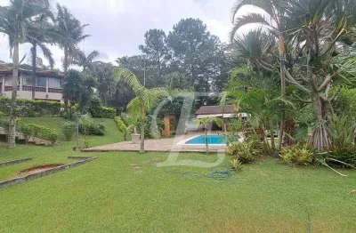 Casa com 4 suítes em Condomínio para alugar, por R$ 9.850/mês - Serra da Cantareira - Mairiporã/SP