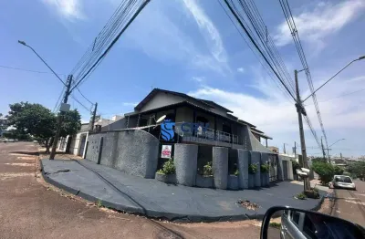 Casa com 3 dormitórios para alugar, 178 m² por r$ 3.100,00/mês - jardim pacaembu - londrina/pr