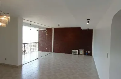 Casa com 3 quartos para alugar na Rua Coral, 125, Jardim do Mar, São Bernardo do Campo