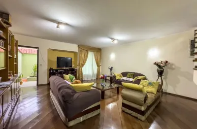 Casa com 5 quartos à venda na Rua dos Sabiás, 01, Parque dos Pássaros, São Bernardo do Campo