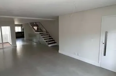 Casa com 3 quartos à venda na Rua Riskallah Abib, 239, Nova Petrópolis, São Bernardo do Campo