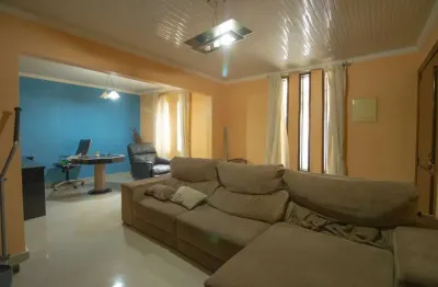 Casa com 3 quartos à venda na Rua Riskallah Abib, 131, Nova Petrópolis, São Bernardo do Campo